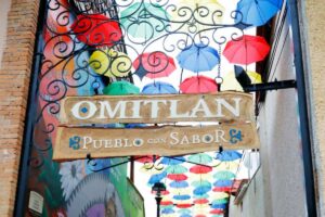 Omitlán de Juárez es un colorido destino, ideal para quienes buscan un refugio entre la neblina y los bosques de Hidalgo
