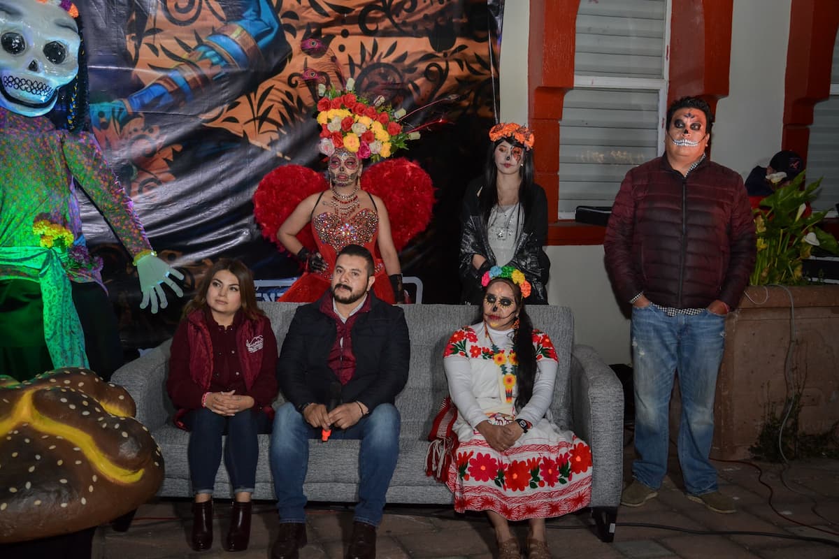 El presidente municipal de Tepeapulco, Alfredo González Quiroz, presentó en conferencia de prensa el festival Pueblo Calavera