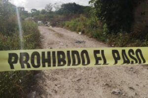 Investigadores recaban pruebas tras el crimen en Santiago Tianguistenco