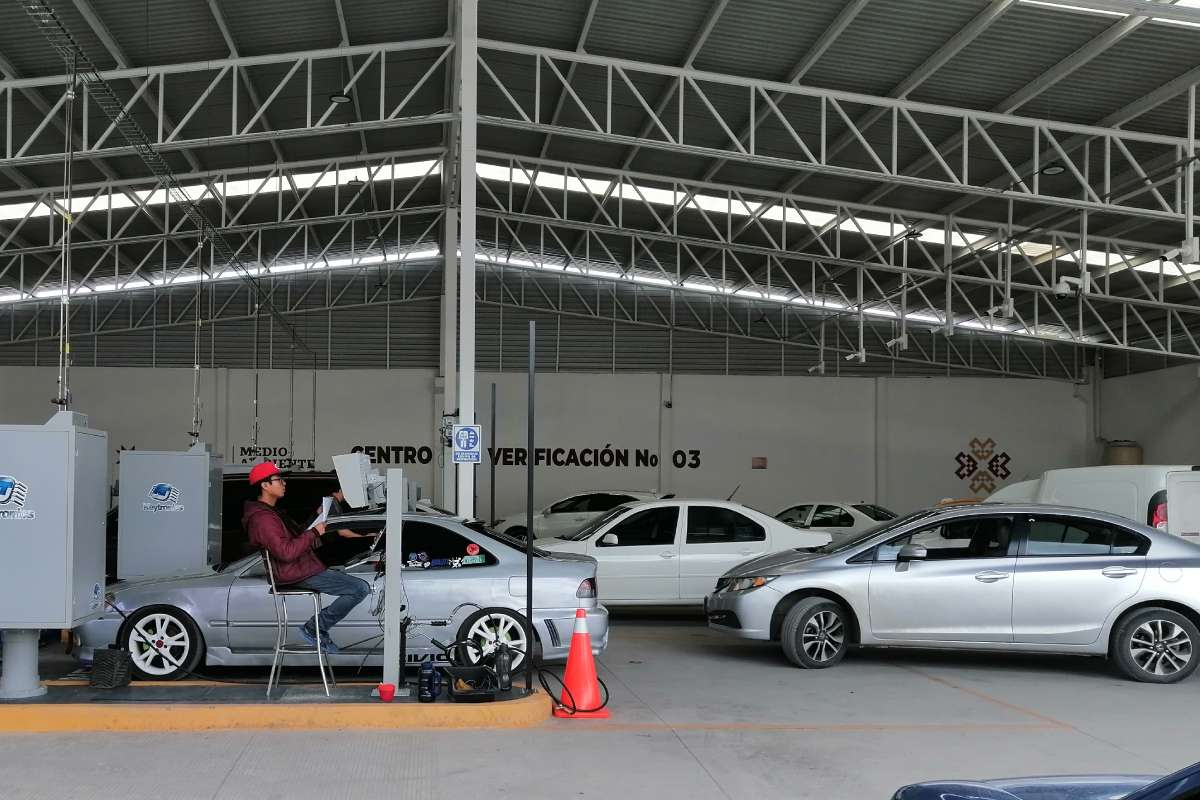 Unidades de verificación vehicular operan de lunes a sábado para mayor comodidad