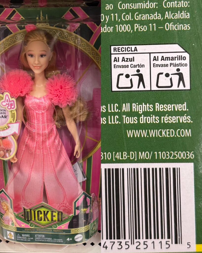La URL incorrecta en el empaque de las muñecas de Wicked dirige a un sitio para adultos