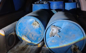 En Tepeji del Río, Hidalgo, un detenido transportaba 500 litros de hidrocarburo ilegal.