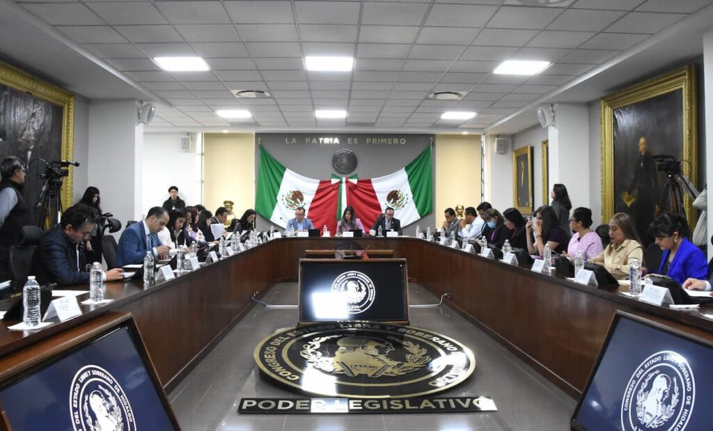 El Congreso de Hidalgo recibe propuestas de reforma que impulsan el derecho a la ciencia en el estado