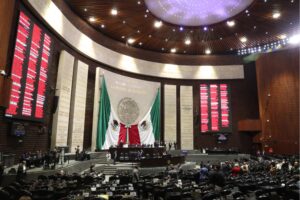 Con nueva reforma, la Cámara de Diputados discutirá cárcel automática para más delitos, una propuesta que enfrenta la presión de organismos internacionales. Lee más sobre cómo impactaría esta medida en el país