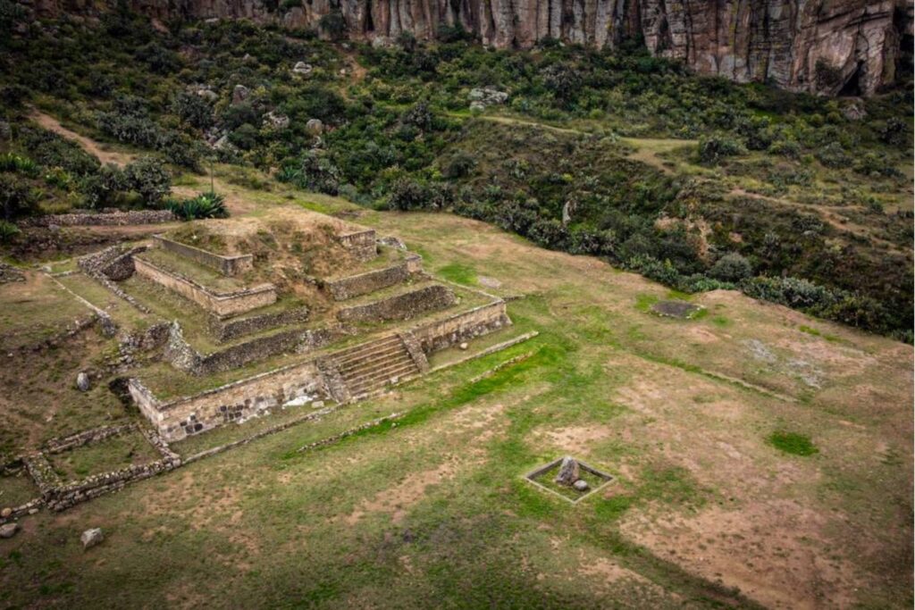 Sumérgete en la historia de los primeros toltecas en Huapalcalco, un sitio arqueológico único a solo 4 km de Tulancingo