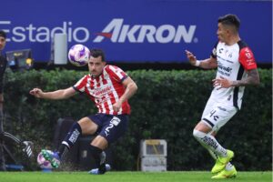 Chivas y Atlas reviven el clásico tapatío en una batalla a muerte por un lugar en la liguilla del Apertura 2024