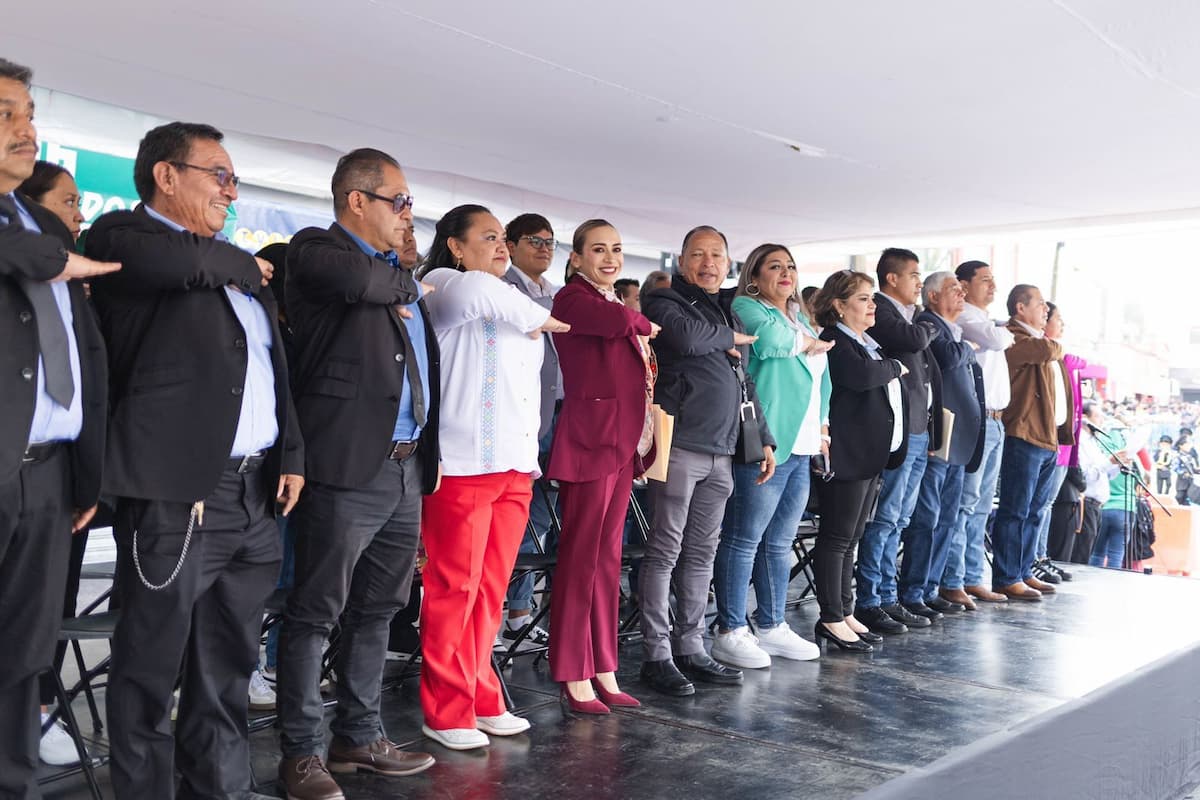 Con motivo del 114° aniversario de la Revolución Mexicana, el gobierno municipal de Tepeji del Río de Ocampo realizó el tradicional desfile