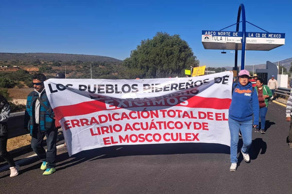 El bloqueo en el Arco Norte provocó caos vial, dejando varados a cientos de conductores / Foto. Miguel Martínez