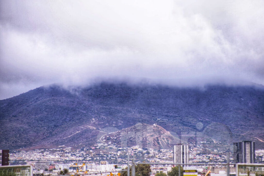 Las lluvias y el calor marcarán el clima en Hidalgo este miércoles, trayendo consigo posibles riesgos de inundaciones
