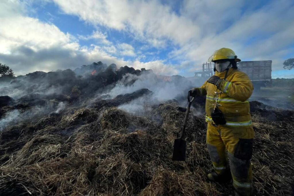 El siniestro en Tultengo afectó entre 3 mil y 3 mil 500 pacas