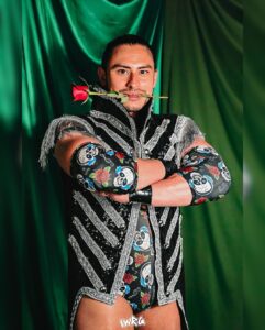 Motivado y con el apoyo de su familia en Pachuca, Caballero de Plata se enfrentará a un poderoso grupo de luchadores en su primera vez en el encuentro estelar de Producciones IRC