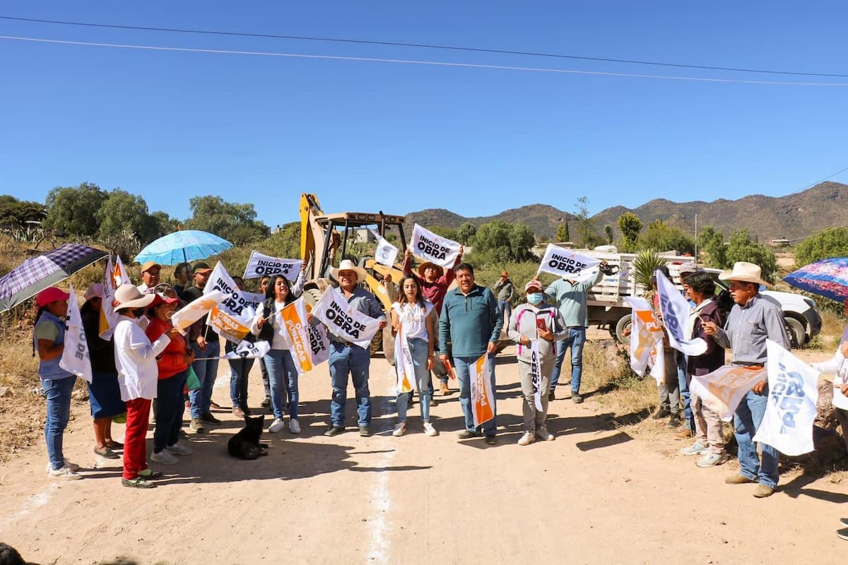 El gobierno municipal reafirma su intención de seguir impulsando obras que contribuyan al progreso de San Agustín Tlaxiaca