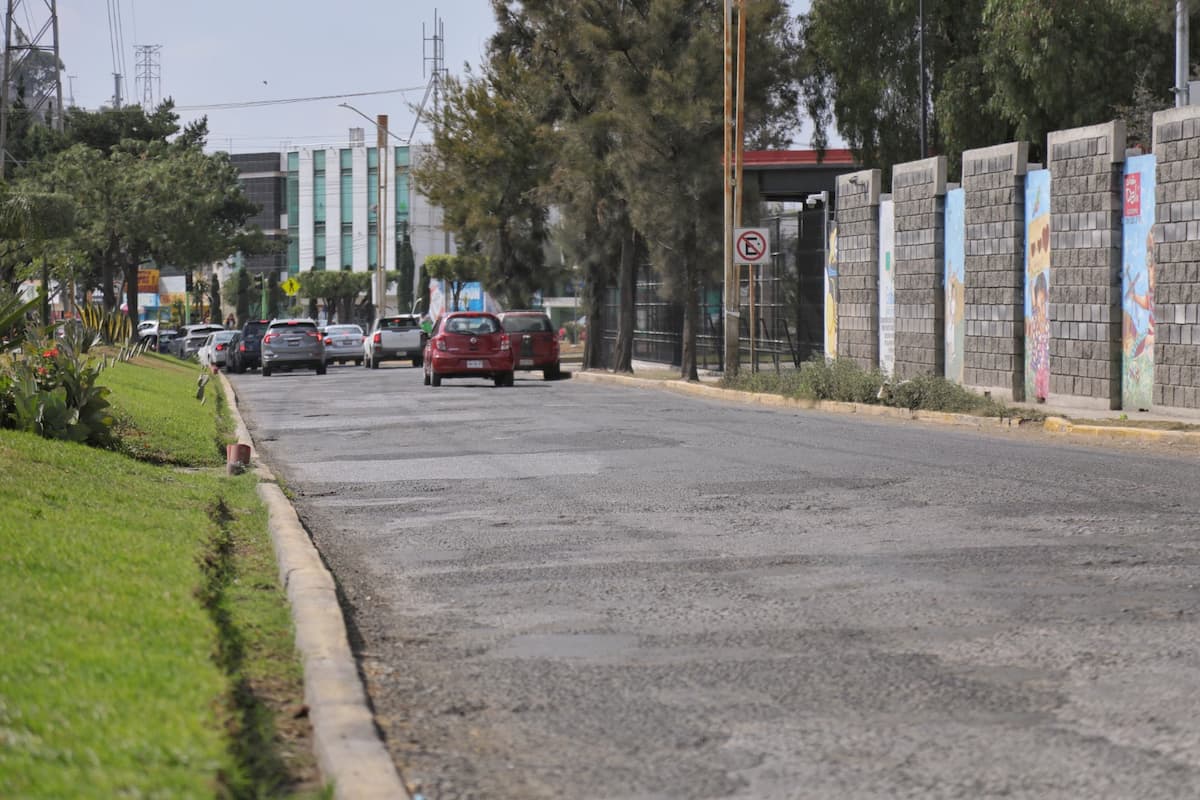 Habitantes de Pachuca podrán reportar baches en redes sociales para recibir atención directa del ayuntamiento