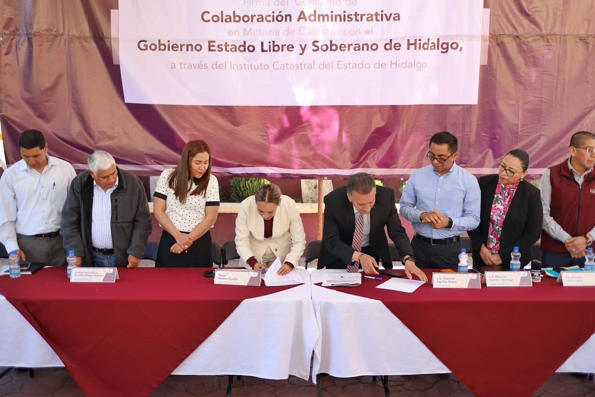 La presidenta municipal Tania Valdez Cuellar, firmó un convenio de colaboración en materia catastral con el Instituto Catastral del Estado de Hidalgo