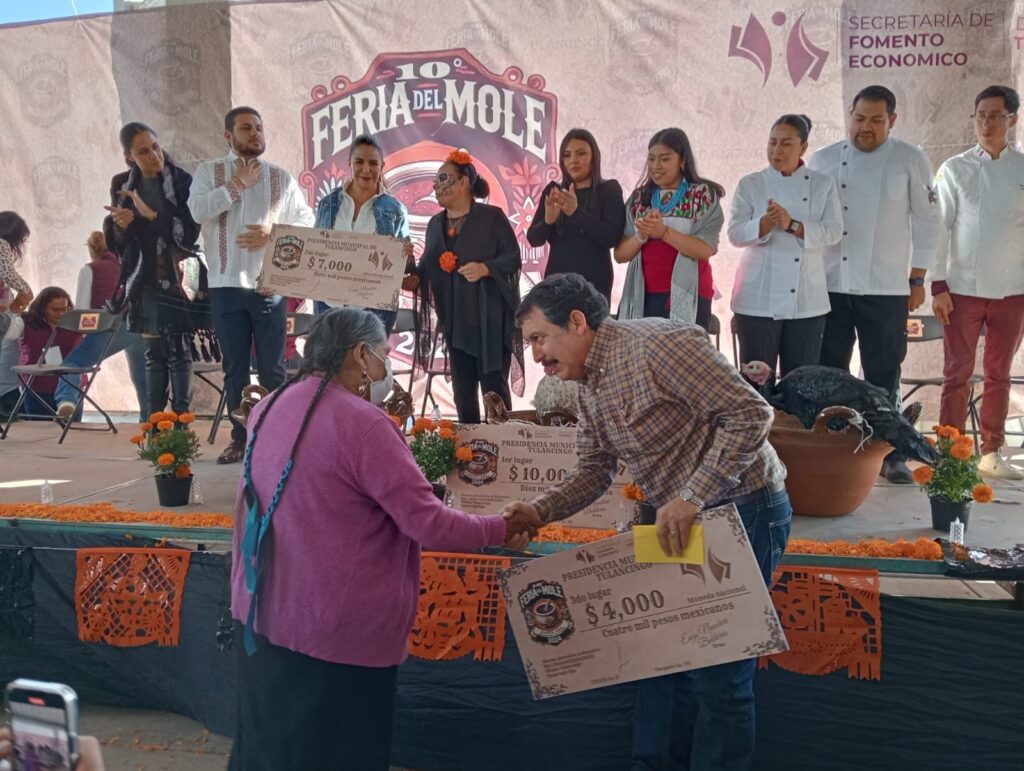 Tulancingo rinde homenaje a la tradición con la Feria del Mole; conoce a la ganadora del concurso