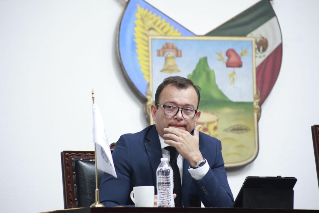 Yahualica: Tras retención de alcaldesa, Julián Nochebuena reprueba estos hechos