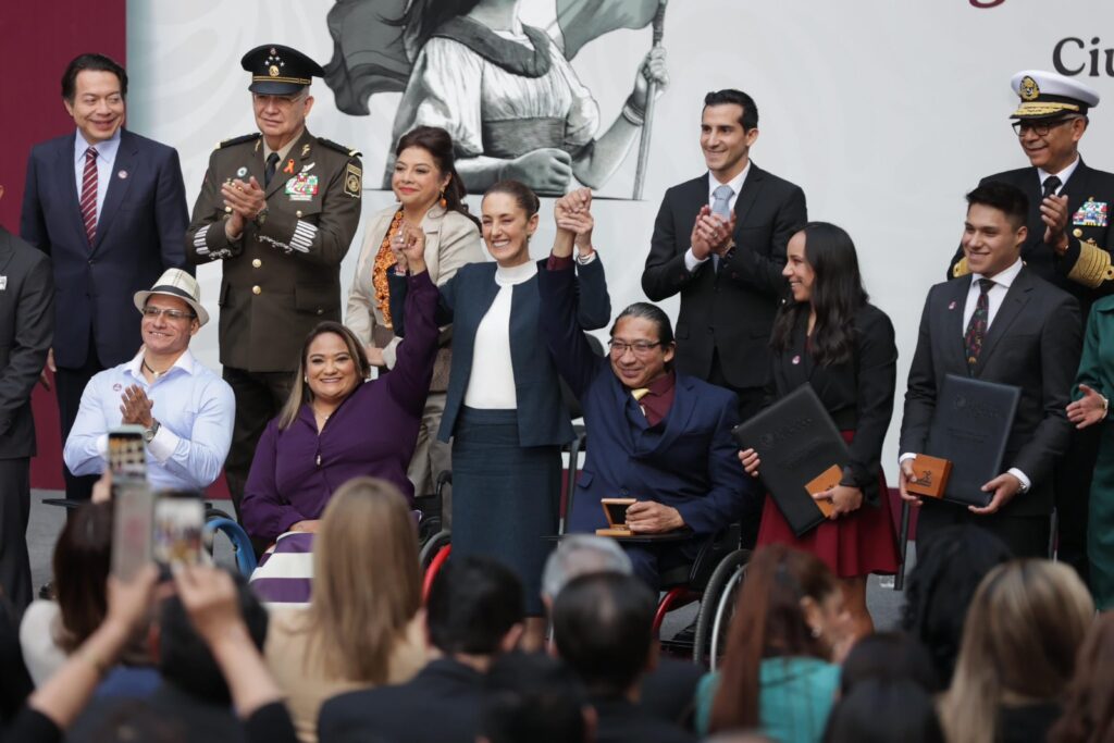 Histórica: Charlyn Corral, primera futbolista en recibir el Premio Nacional del Deporte