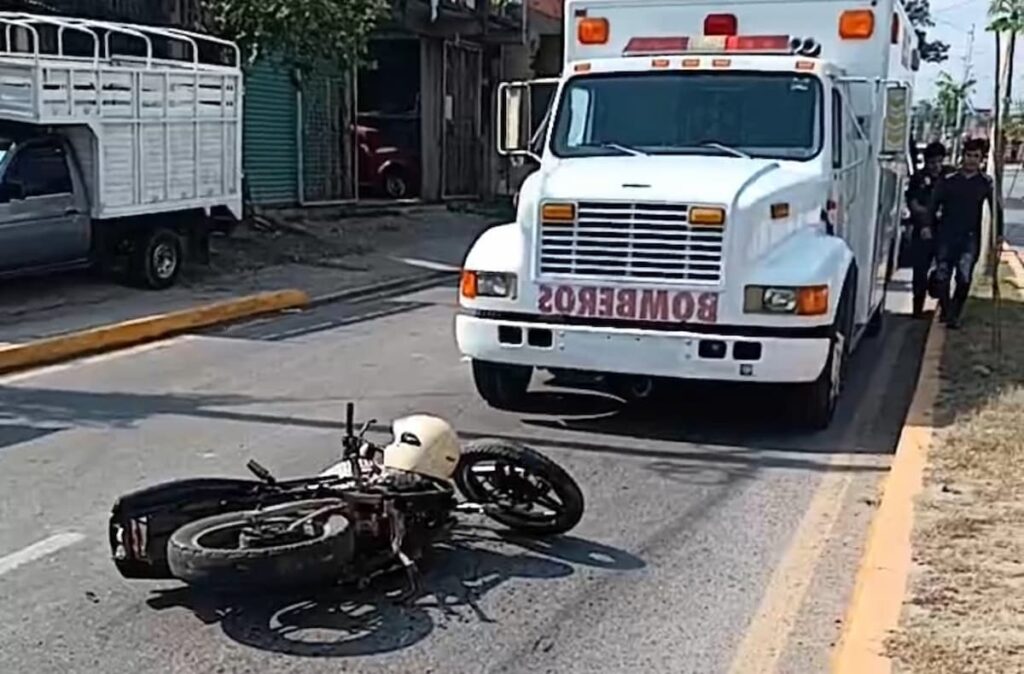 Huejutla: Motociclista termina lesionado tras accidente en carretera; ¿cuál es su estado de salud?