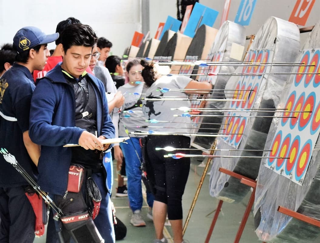 Atletas olímpicos y nacionales competirán en el Torneo Estatal Bajo Techo 2024 en el INHIDE