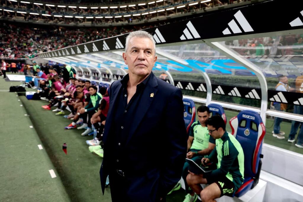 Castigan a Honduras por el botellazo... Pero también investigan a Javier Aguirre