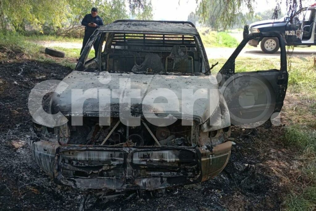 Tula: Policía investiga camioneta huachicolera calcinada en El Montecillo; ¿hubo víctimas?