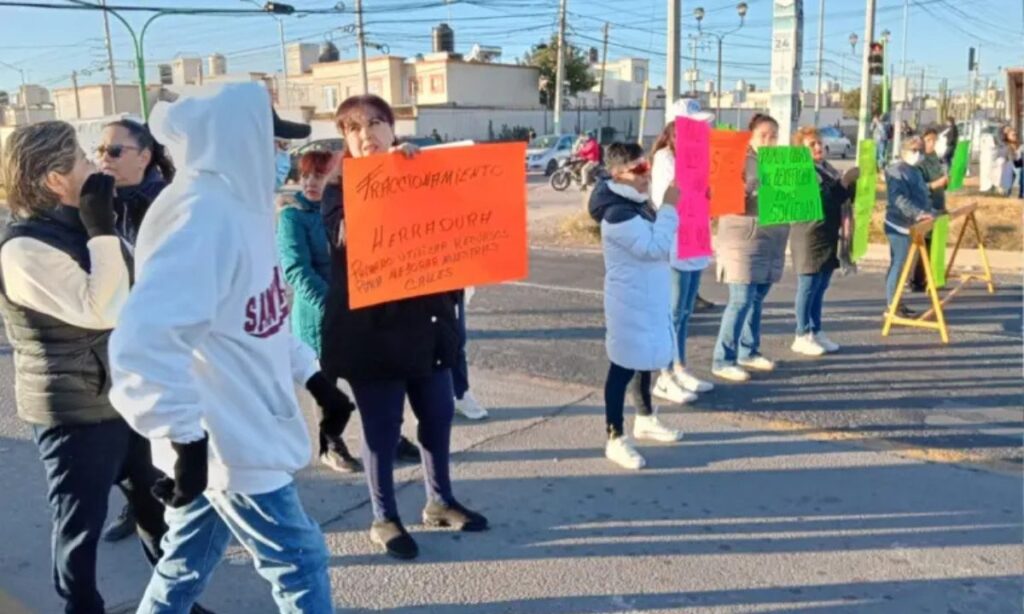 Pobladores se manifestaron en días pasados en contra de la construcción del albergue para migrantes