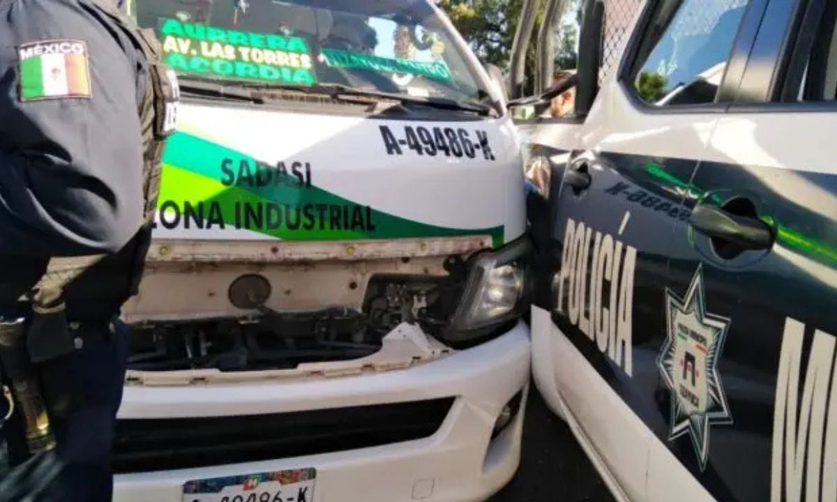 El 10 de octubre, se produjo un choque entre una unidad de Tránsito y una combi en el centro de Tizayuca