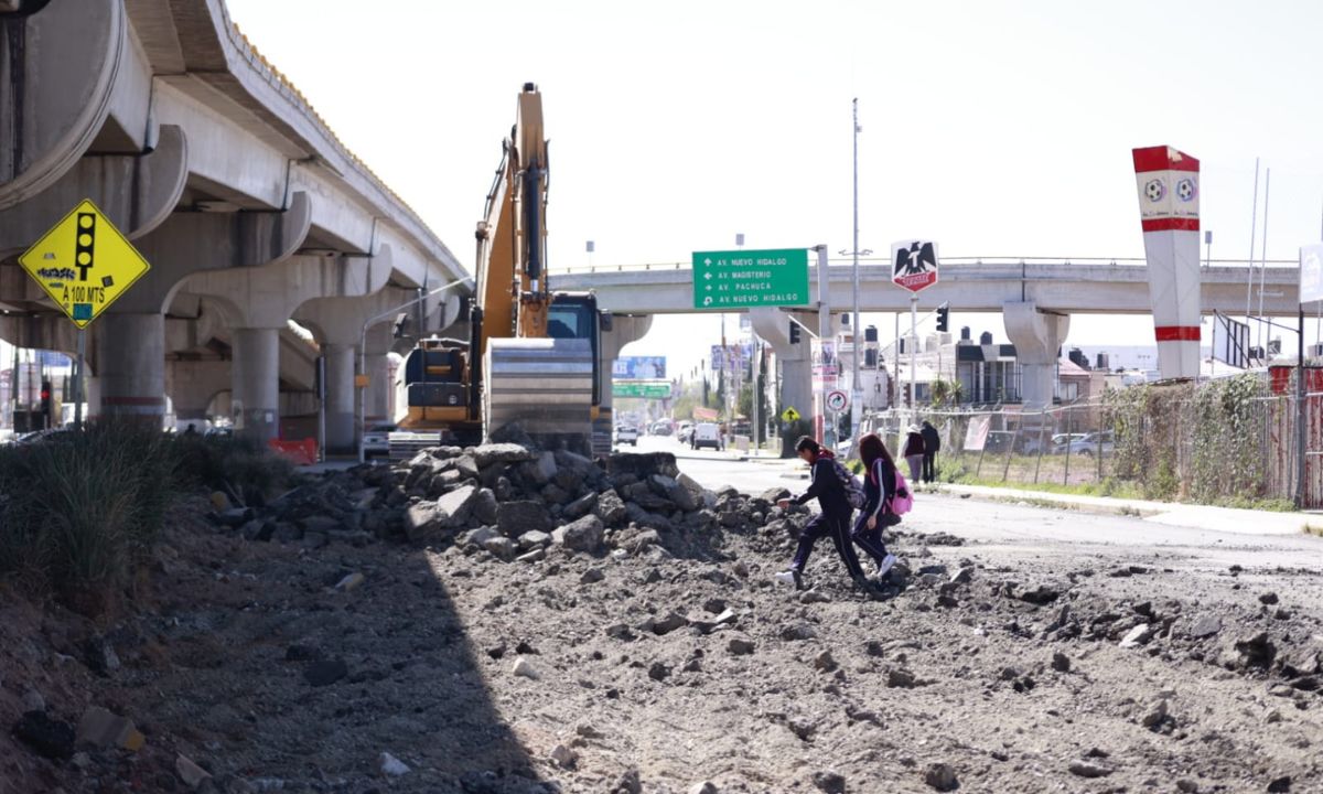 En los trabajos del bulevar Nuevo Hidalgo se invierten 67 millones de pesos | Foto: David Martínez
