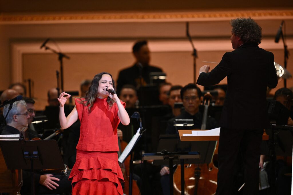 Natalia Lafourcade lanzó un nuevo álbum en vivo; esta es la temática de su disco