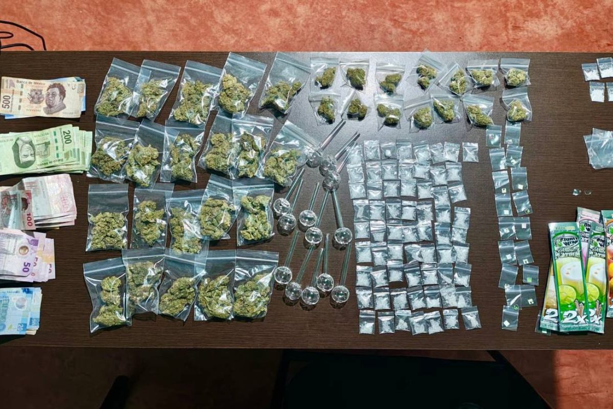 Paquetes de droga sintética incautados a O. G. A. A. en Zacualtipán