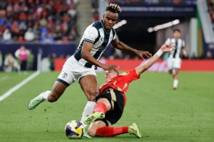 Faber Gil y Pachuca se alistan para enfrentar al Real Madrid en la final de la Copa Intercontinental.