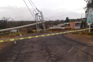Fuerte accidente en la carretera Álamo-Tamazunchale, a la altura de La Juguera, en San Felipe Orizatlán