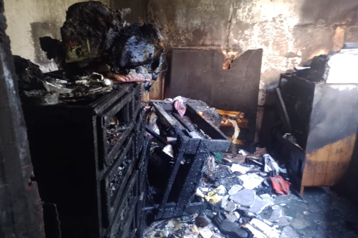 Bomberos de Tulancingo controlan incendio en la colonia Zapotlán de Allende