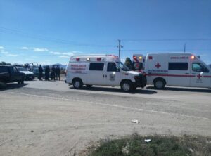 La policía de Tepeji de Río resguarda el sitio donde ocurrió el atropellamiento