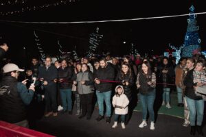 La Villa Navideña, combina tradición y modernidad con luces