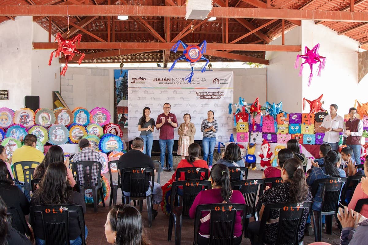 Julián Nochebuena agradeció al equipo “Transformación en Territorio” por su esfuerzo en la elaboración de las piñatas