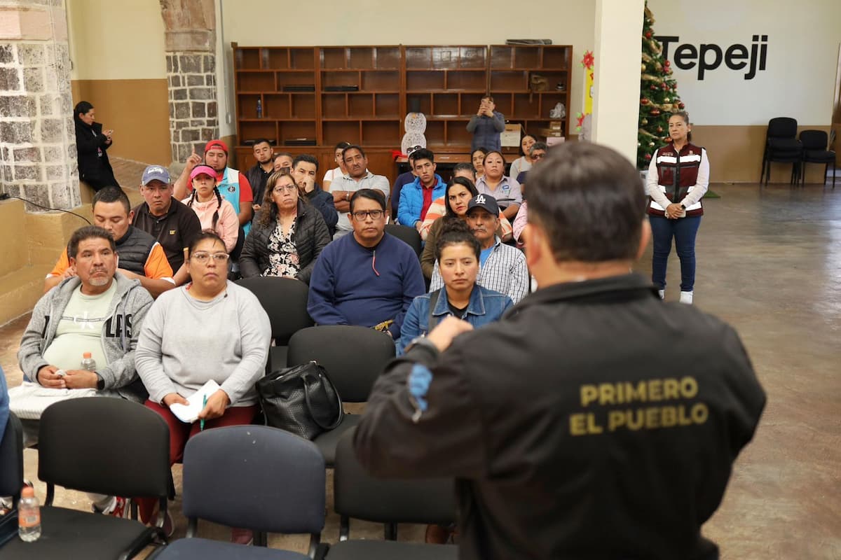 A través de la dirección de sanidad y rastro, impartió una capacitación gratuita para prestadores de servicios de purificación de agua