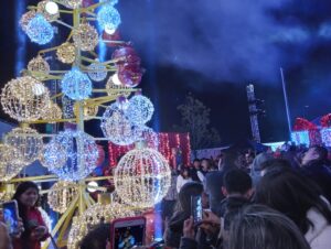 El encendido del árbol en Mineral de la Reforma fue el centro del evento