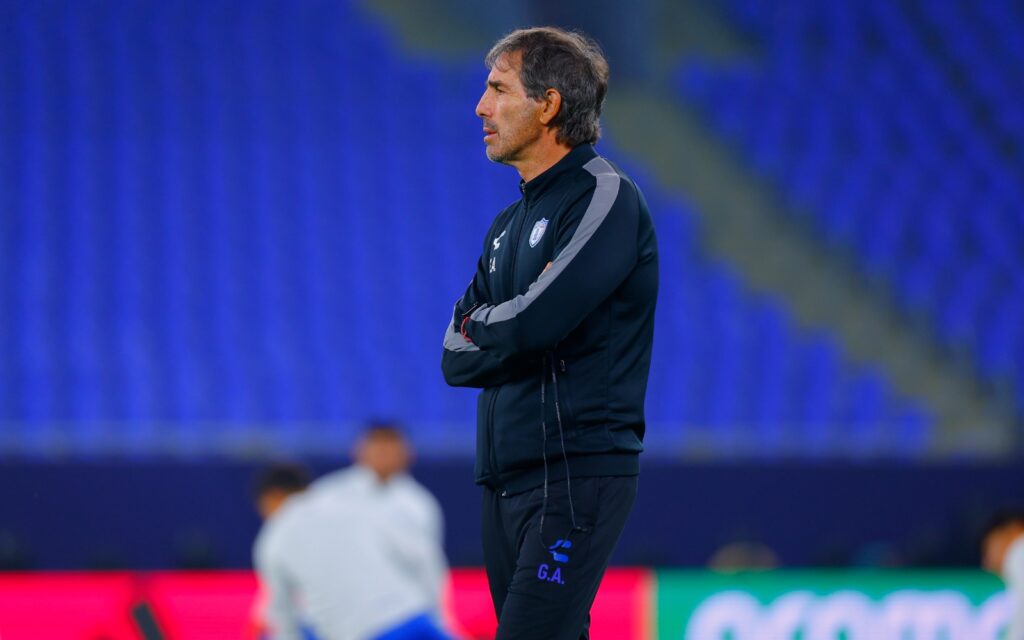 ¡Se va Guillermo Almada! El técnico de los Tuzos aseguró que dejará al Pachuca en esta fecha 