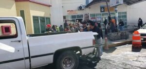 Familias en el Hospital General de Pachuca recibiendo los tradicionales 