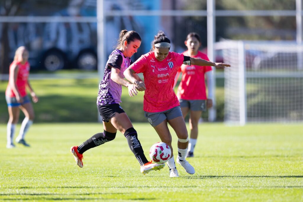 Golean Tuzas a Rayadas en segundo partido de preparación, rumbo al Clausura 2025