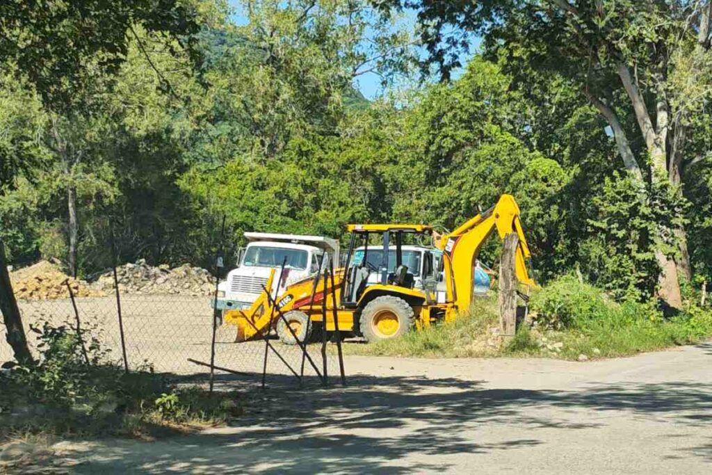 La situación no es exclusiva del río Garcés. Otros afluentes, como Los Hules o Huitzotlaco, en Atlapexco, y El Candelaria, en Huejutla, enfrentan el mismo problema
