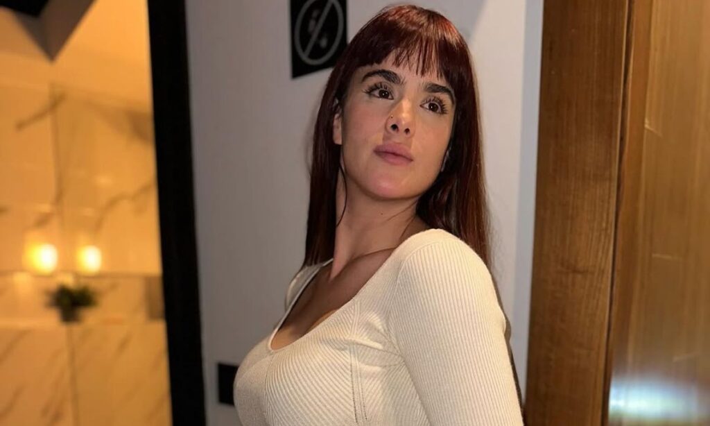 Gala Montes confirma romance con su mánager; la acusan de aprovecharse de la comunidad LGBT+