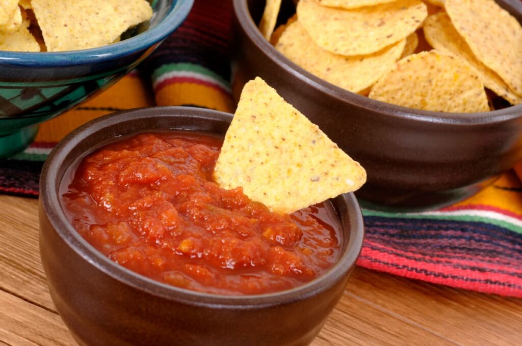Retiran una salsa chipotle del mercado; afirman que representa un riesgo a la salud