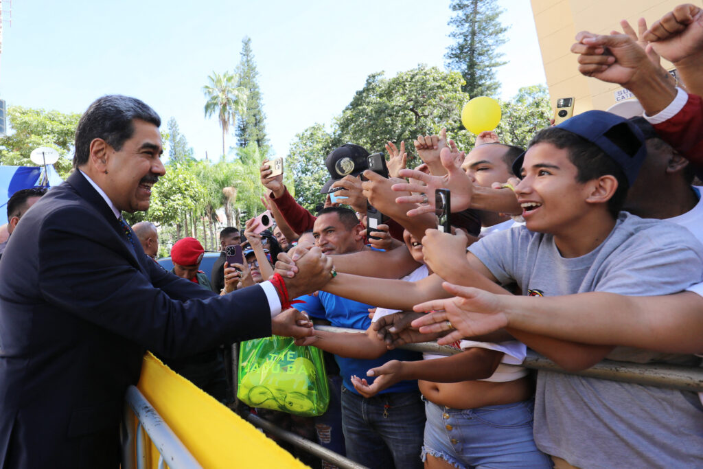 Nicolás Maduro asume por tercera ocasión el gobierno de Venezuela en medio de tensiones