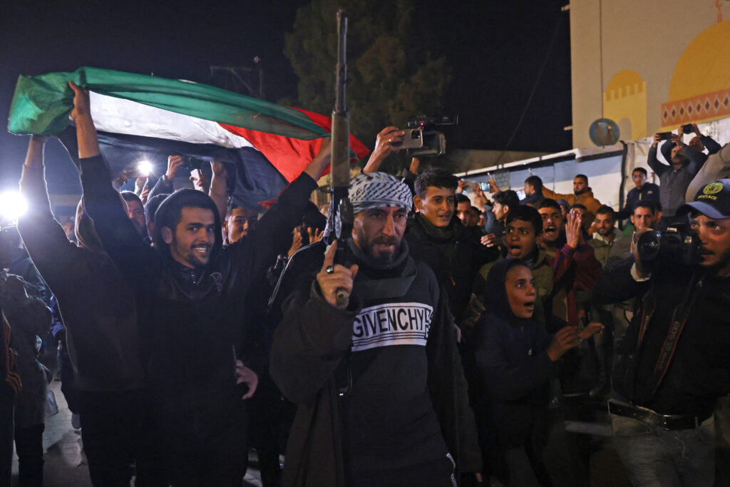 Israel y Hamás logran acuerdo histórico: Habrá cese al fuego en la Franja de Gaza