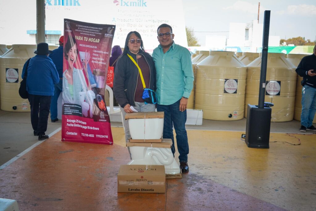 El pasado fin de semana, el gobierno municipal de Ixmiquilpan entregó 200 paquetes del programa Para tu Hogar