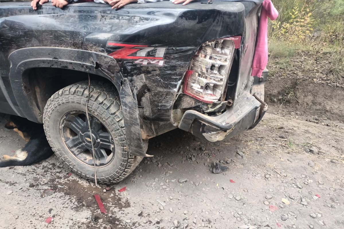 Vista de los daños materiales tras el accidente vial en Almoloya