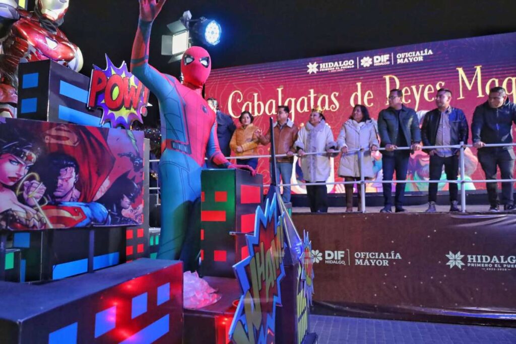  La Cabalgata de Reyes, a cargo del Sistema DIF Hidalgo, concentró más personas 