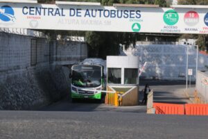 Concluyen las fiestas decembrinas y cientos de familias retoman sus viajes desde Pachuca